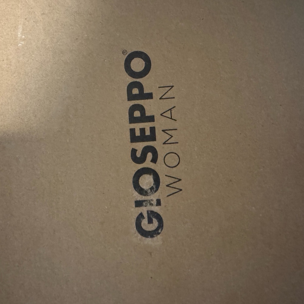 🆕 Gioseppo Cream/Beige Sneaker Sandals - Picture 9 of 9